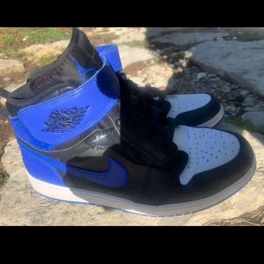 Air Jordan 1 High FlyEase 'Hyper Royal' Sz 9